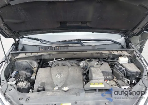 2018 Toyota Highlander Le Plus from USA, damaged, VIN 5TDBZRFH8JS897020